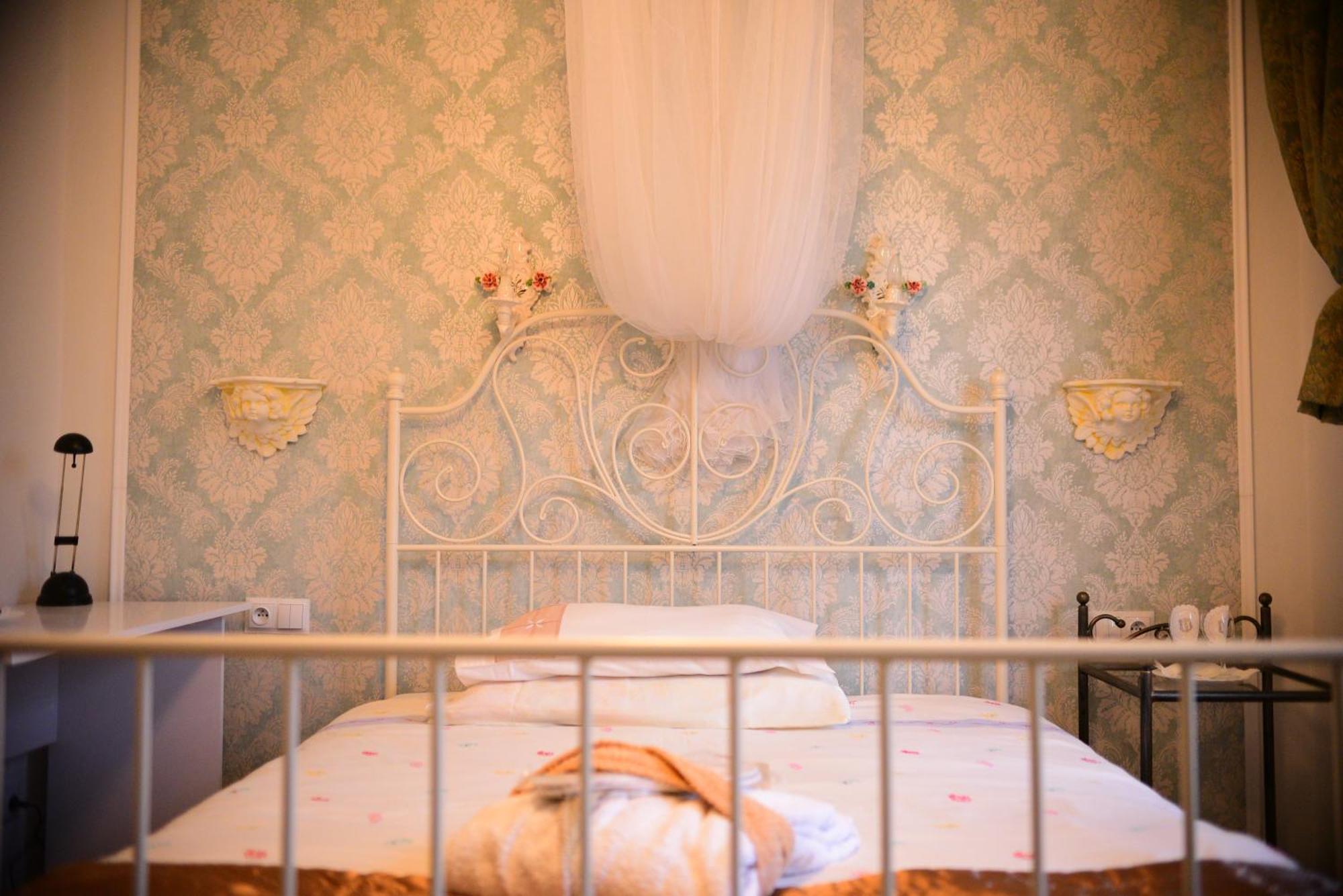 Hotel Villa Hubertus Kutno Habitación foto
